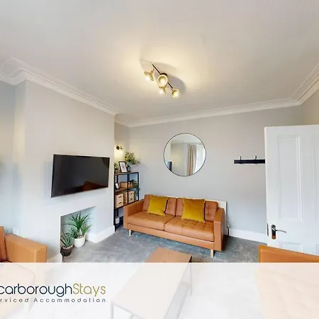 - Norwood House * Σκάρμπορο