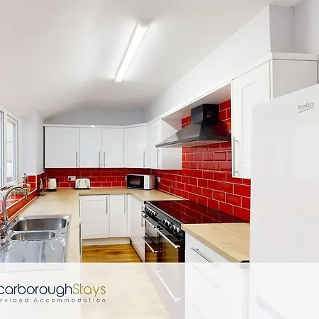 - Norwood House * Σκάρμπορο